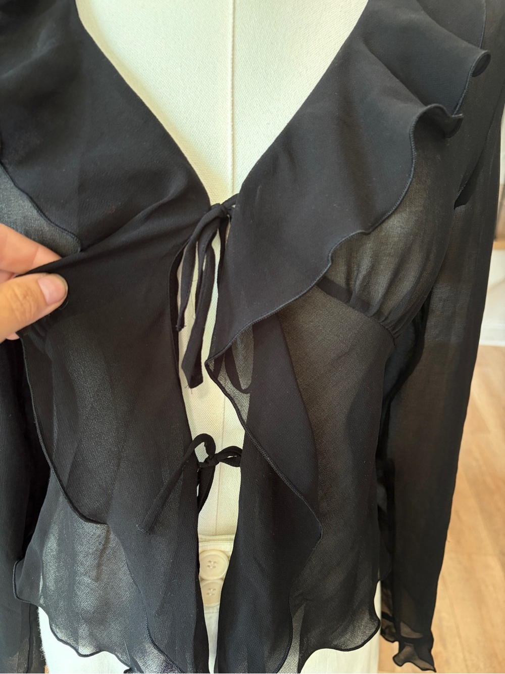 Wilfred Frenchy Blouse Black Sheer Ruffle Tie Front Top XS - Picture 4 of 9